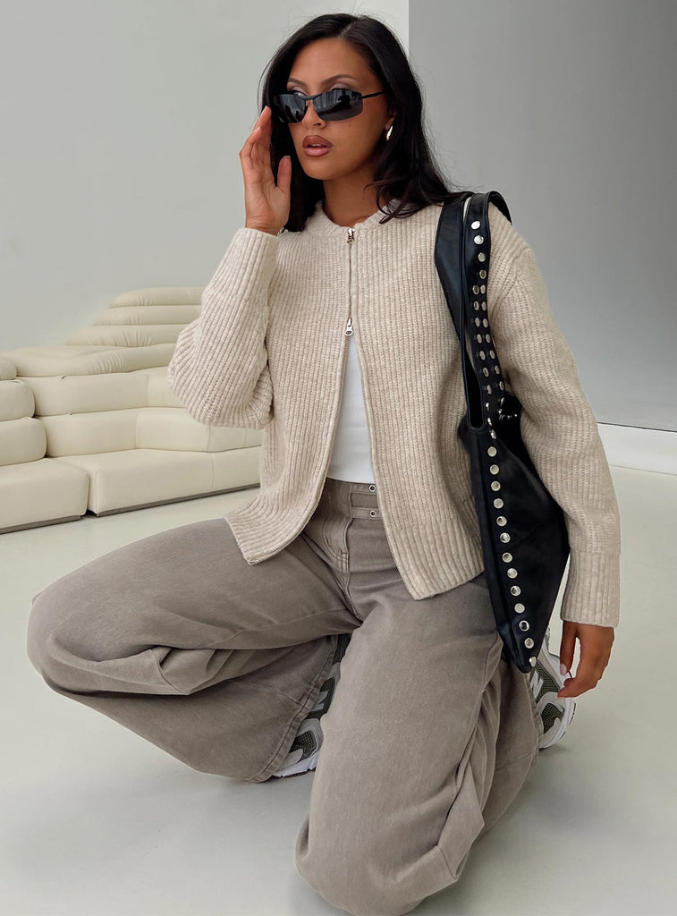 0-modelinfo-hailey-