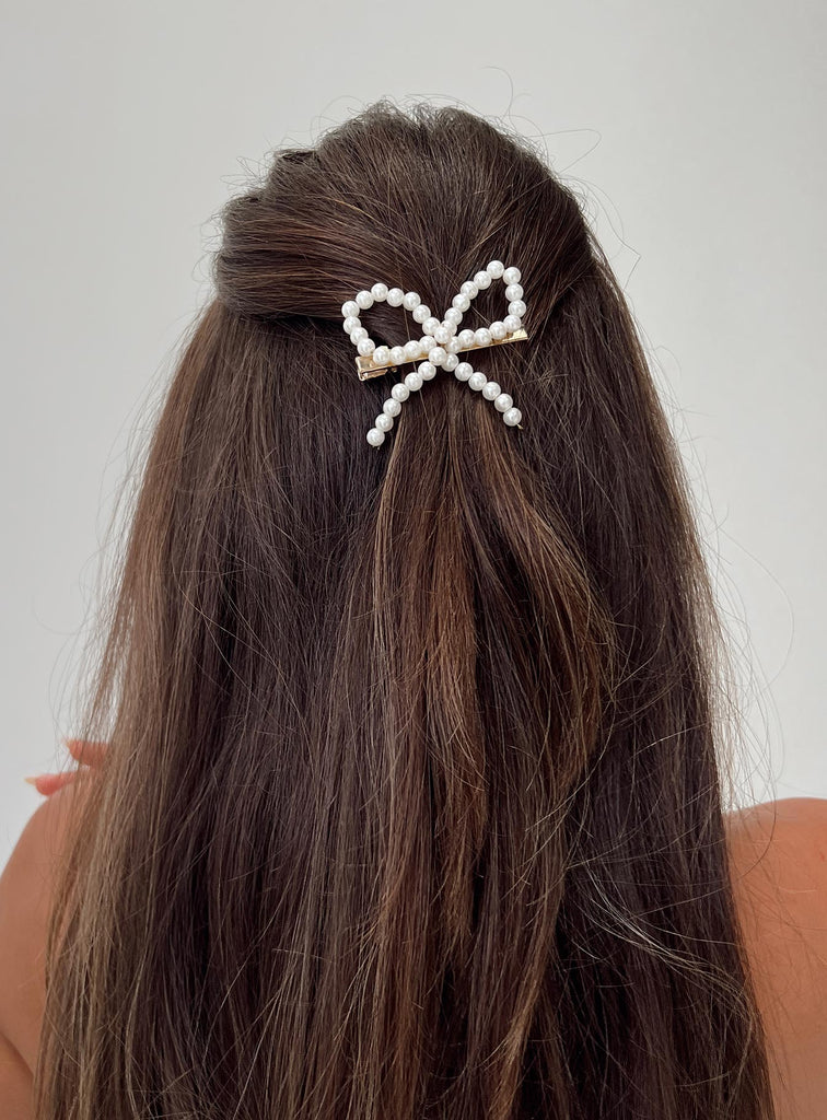 ASOS DESIGN + Pearl Bow Hair Clip