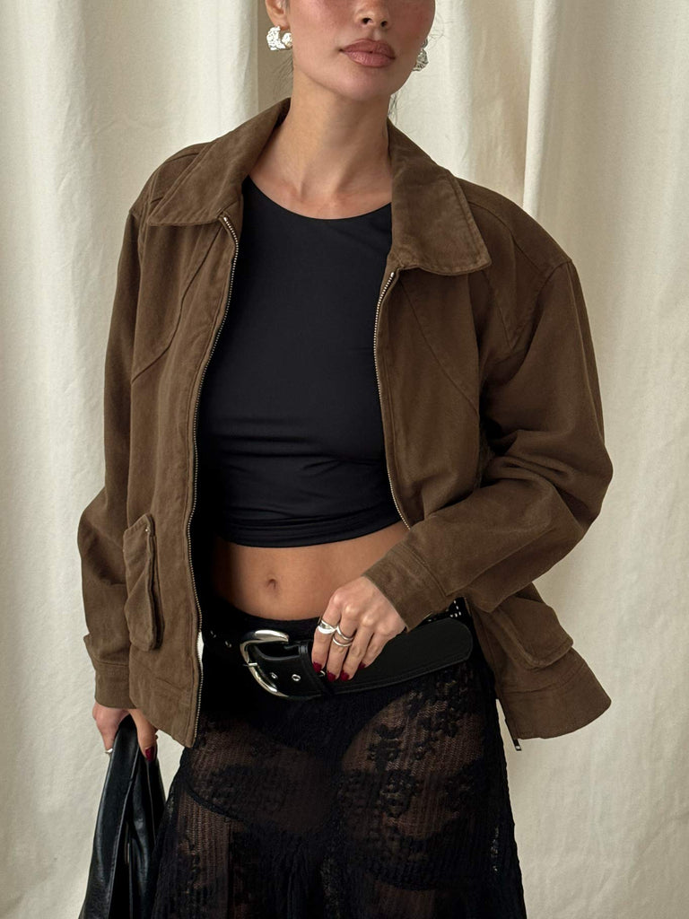 1-modelinfo-aisha-us4_65236bd6