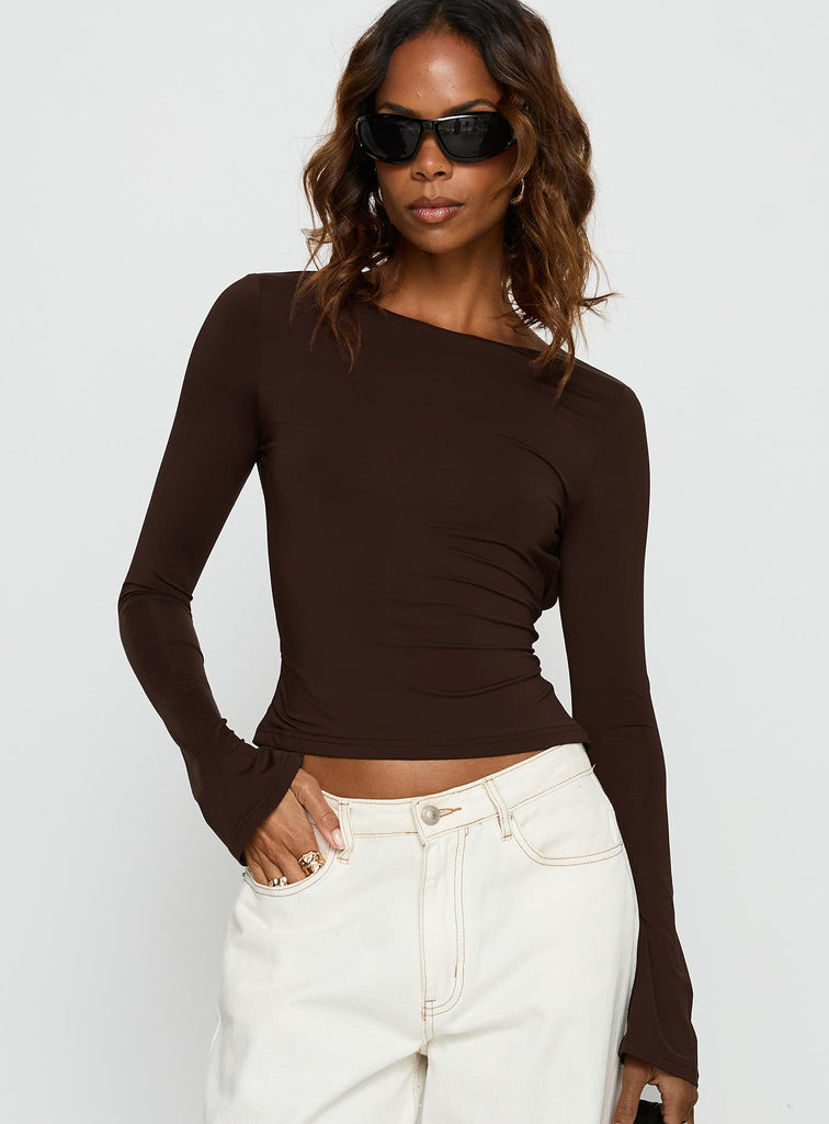 andequal ribbon sleeve tops ブラウン Harpur Long Sleeve Backless Top Chocolate | Princess Polly