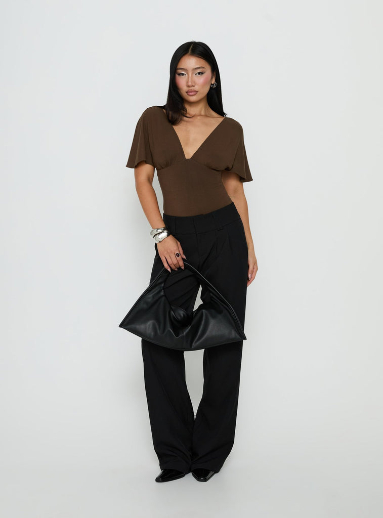 Yevenna Batwing Plunge Bodysuit Chocolate | Princess Polly