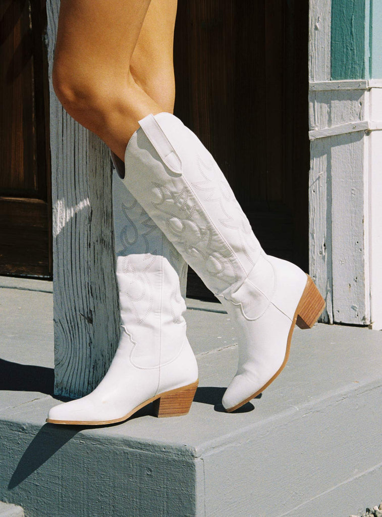 Billini Urson Boots White | Princess Polly USA Billini Urson Boots White | Princess Polly USA