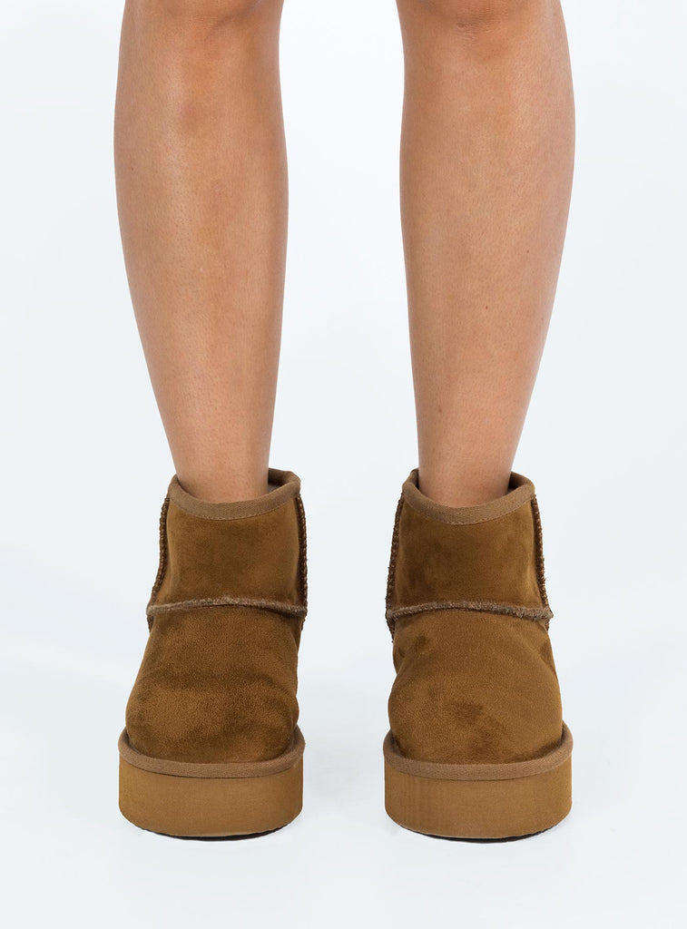 Franz Shearling Boots Brown | Princess Polly