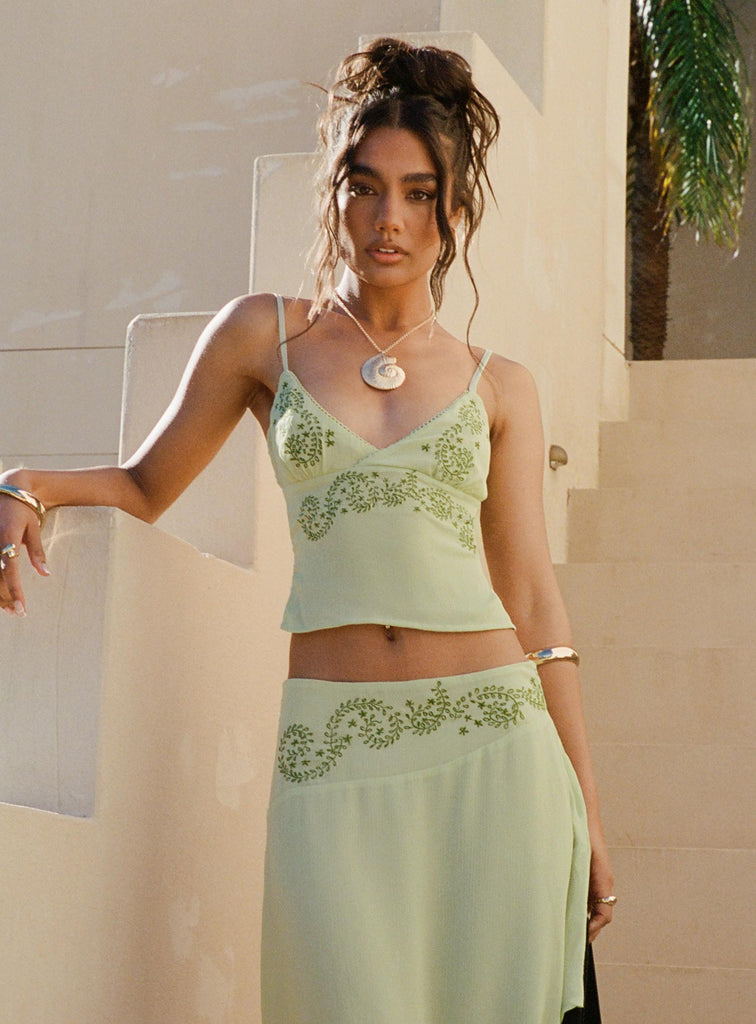 3-modelinfo-natalya-