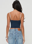 Crop top Princess Polly Lower Impact Slim fitting, adjustable shoulder straps, contrast detail Good stretch, lined bust