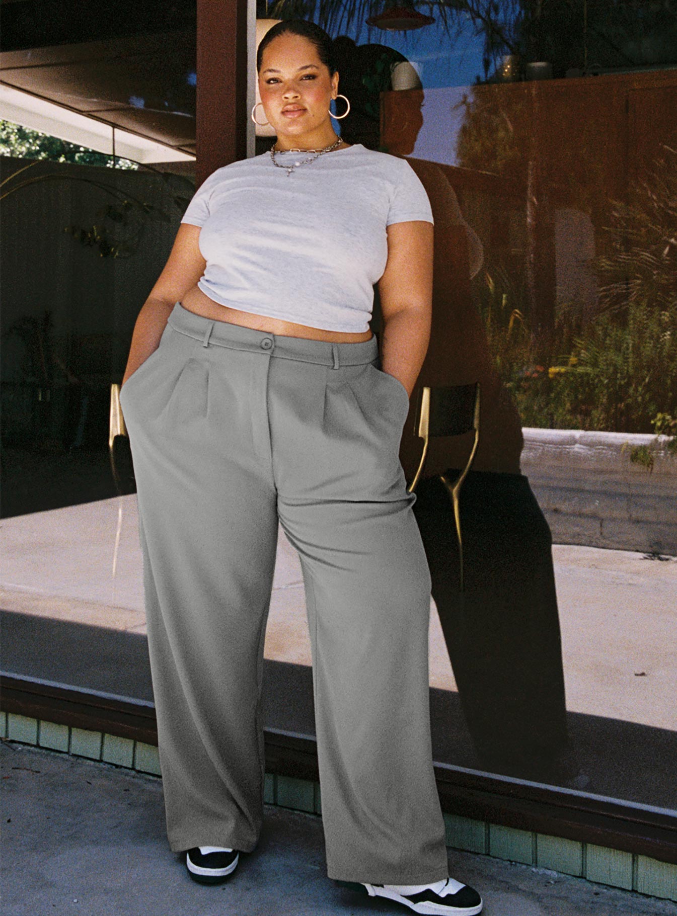 Archer pants light grey curve