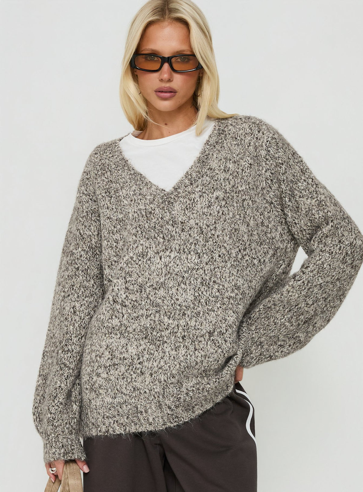 Ladiya V Neck Knit Sweater Brown Speckle