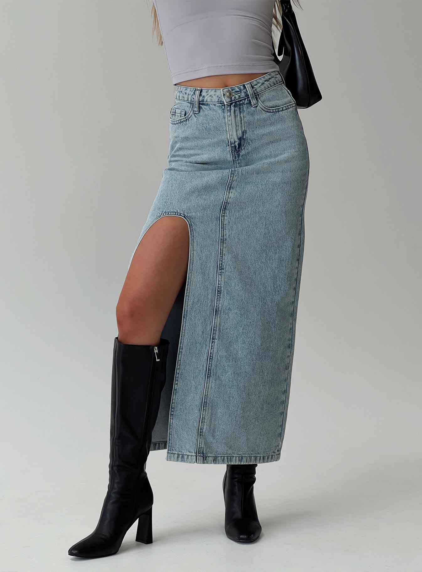 Saige denim maxi skirt light wash