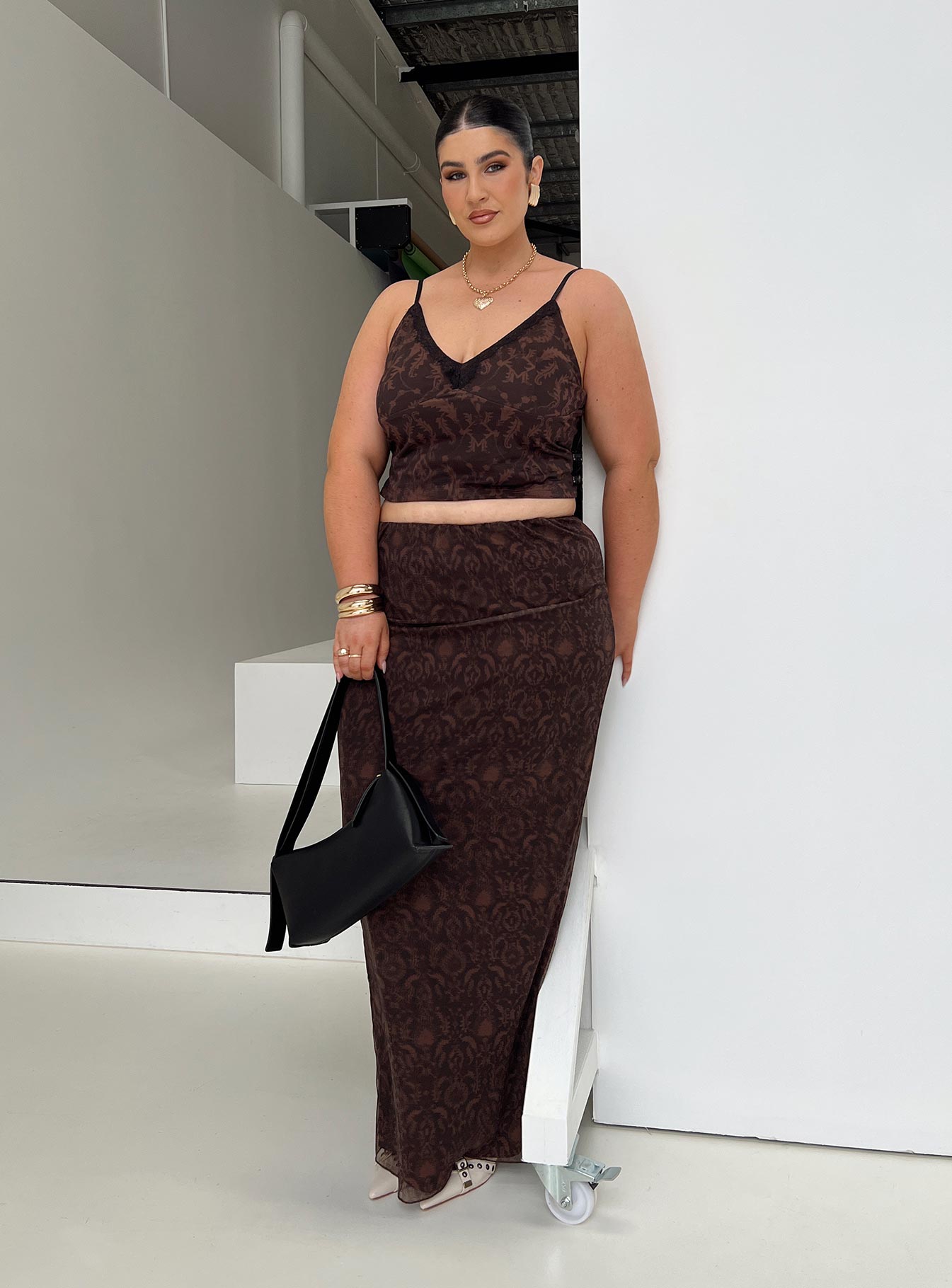 Hostona maxi skirt mutli curve