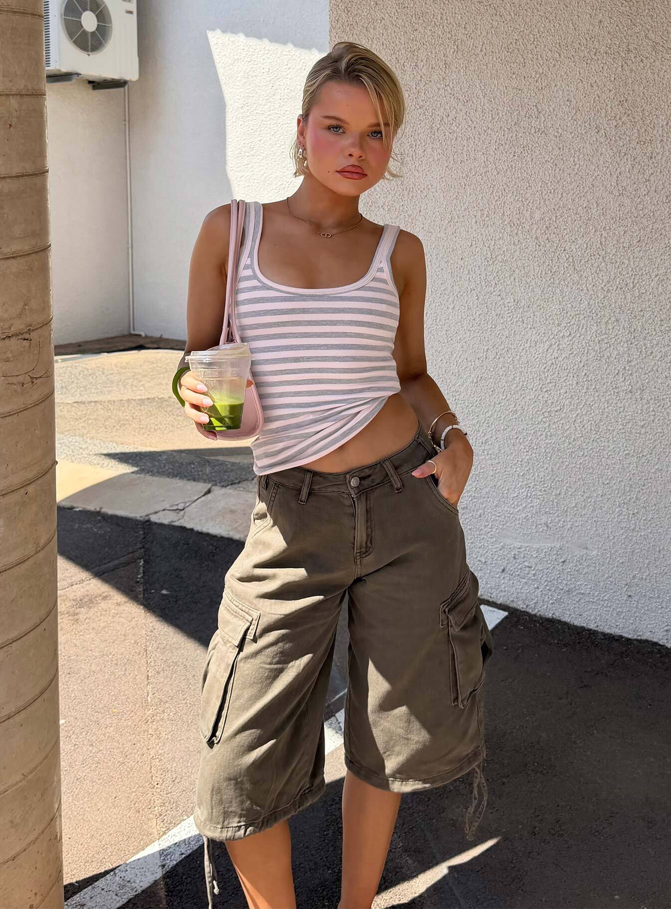 Hudsen Longline Cargo Shorts Khaki