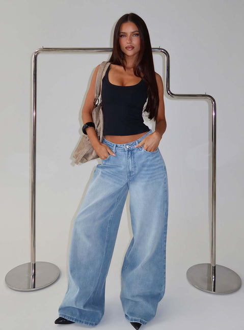 Naylor Mid Rise Wide Leg Jeans Light Wash Denim Light Blue Wash Petite