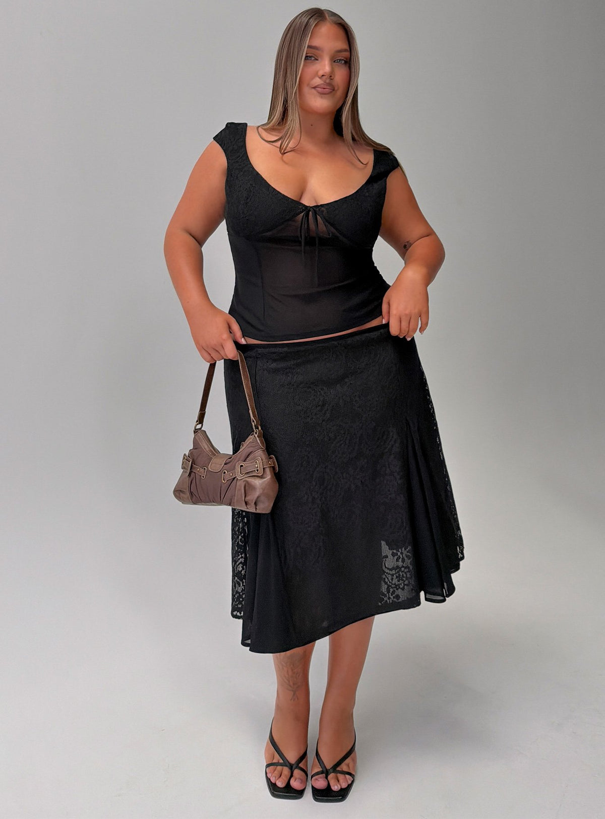 Quani Lace Midi Skirt Black Curve