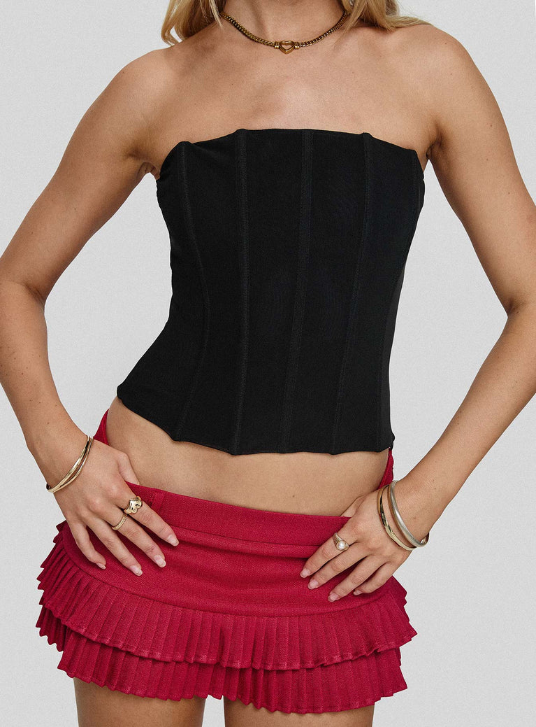 front view of model wearing Princess Polly Moneypenny Strapless Top Black Sleeveless straight 