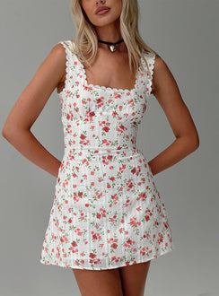 dania floral mini dress Dani Embroidered Floral Mini Dress M