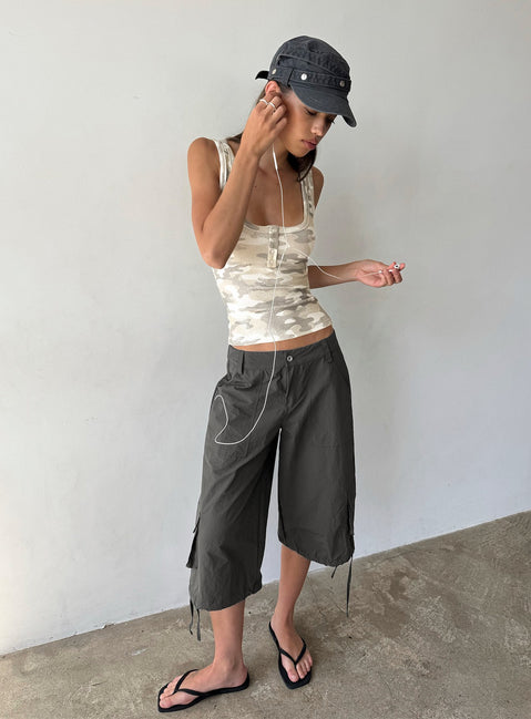 Relaxer 3/4 Cargo Pants Charcoal