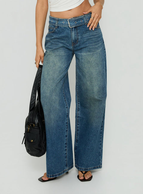 Showcasing Charlotta Low Rise Super Baggy Jeans Mid Blue womens-jeans front view of model wearing Princess Polly