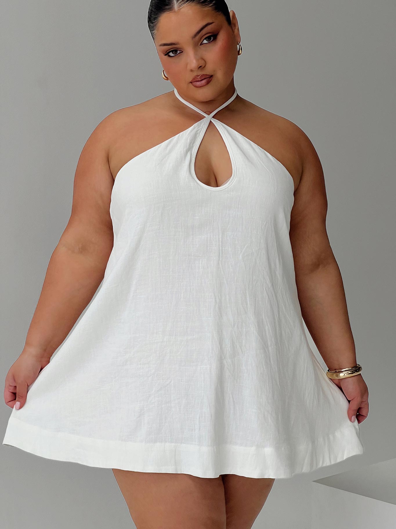 front view of model wearing Princess Polly Thomasina Linen Halter Dress White Curve 