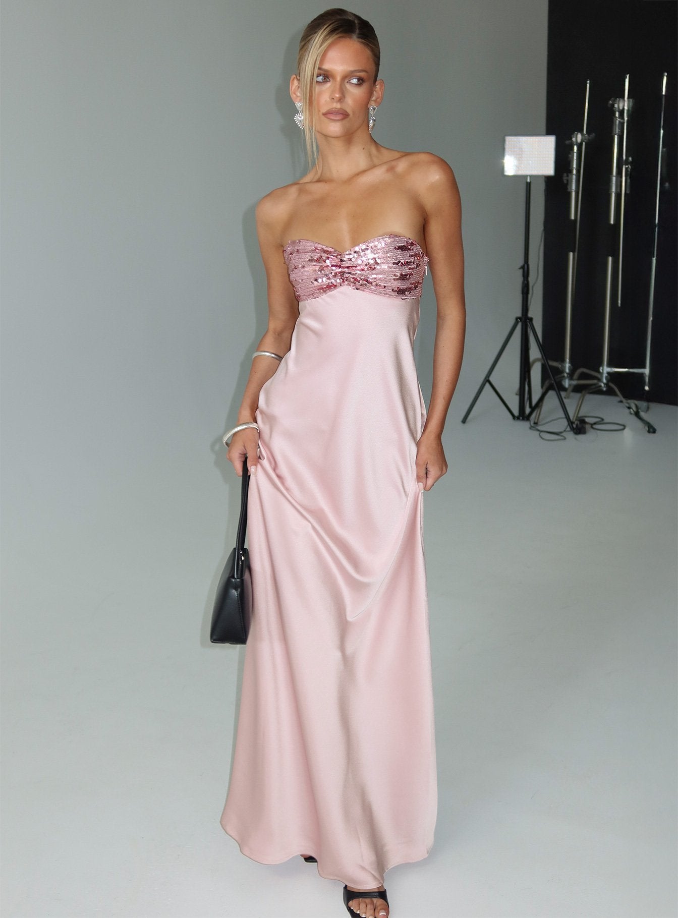 red dress silver heels LaDivine KV1117 Formal Long Beaded Applique Prom Gothic Sleeves Black Gothic YGroup_CS4002 and a slip Pattern:Blue China pattern