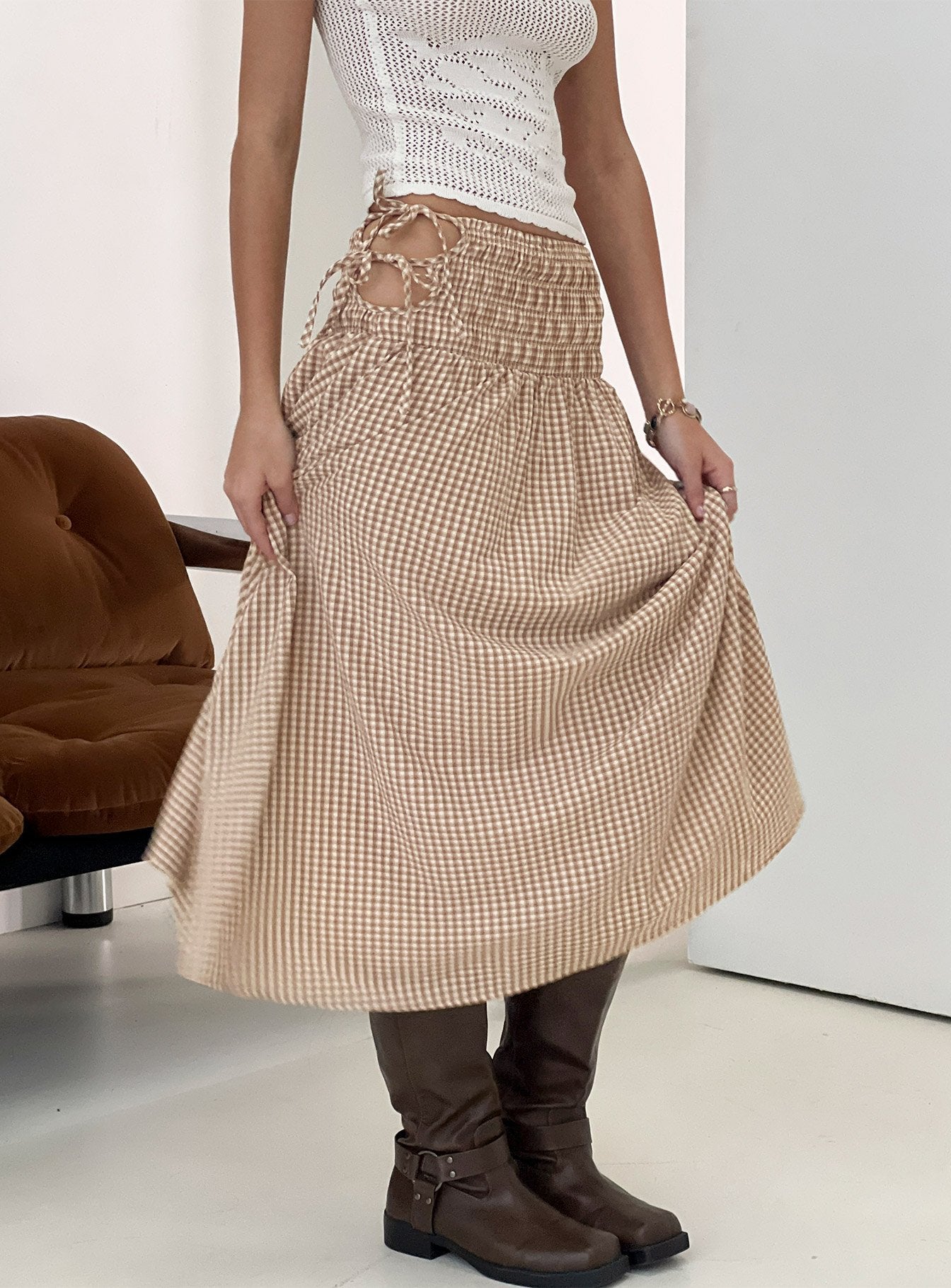 vence ruched maxi skirt Brown Gingham | Princess Polly