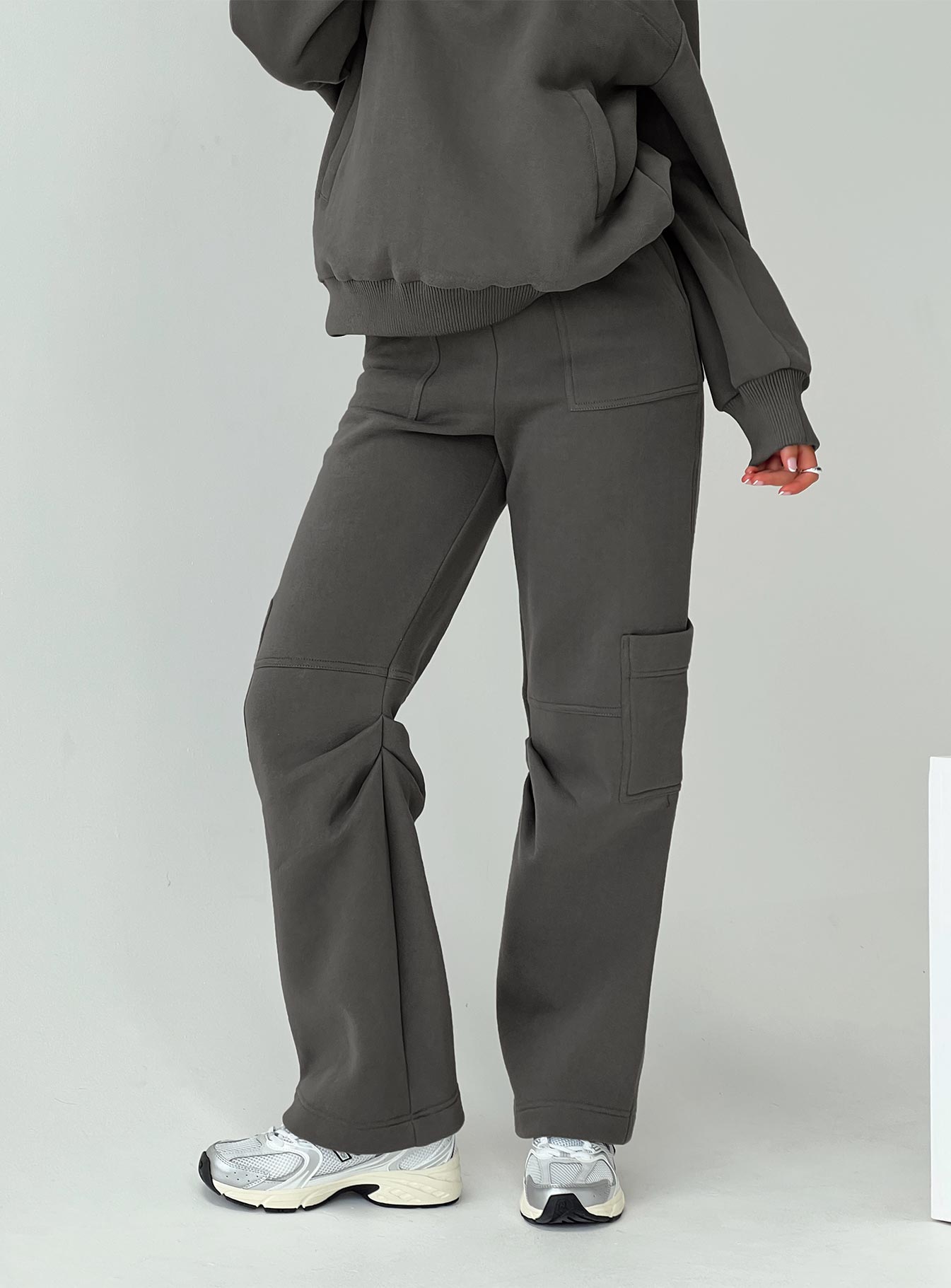 Derek track pants grey