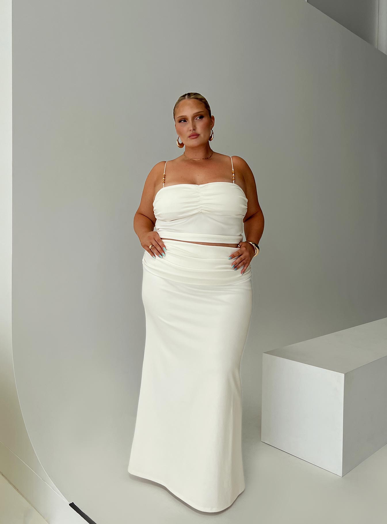 Cream two piece set Crop top,&nbsp;elasticated shoulder straps, pinched bust, beaded detail