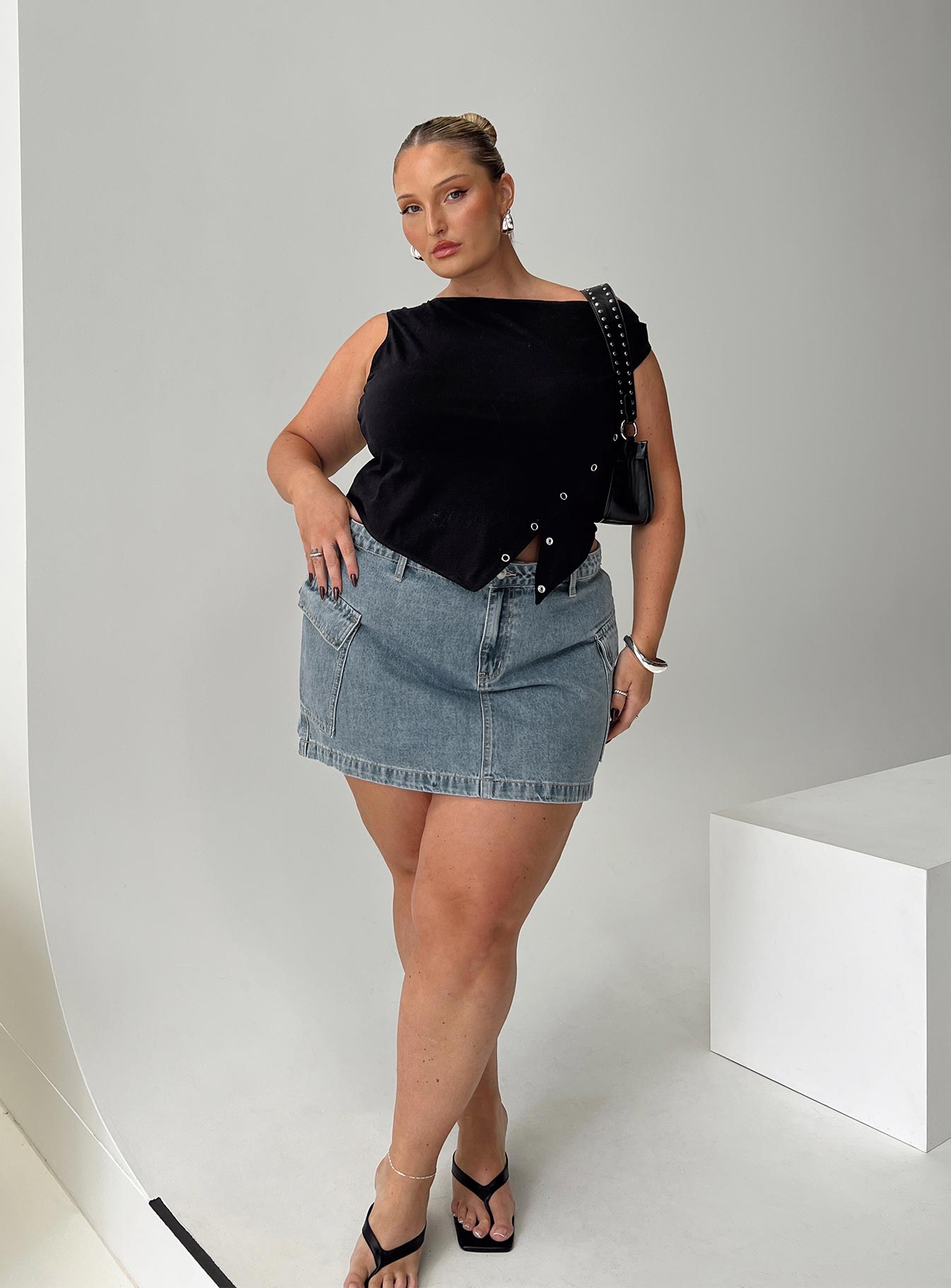 Zakai cargo denim mini skirt light blue denim curve