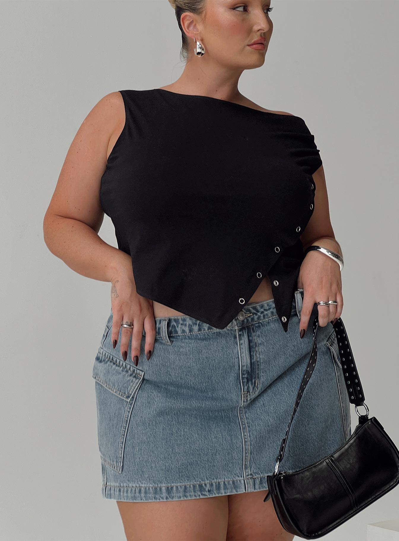 Karre off the shoulder top black curve