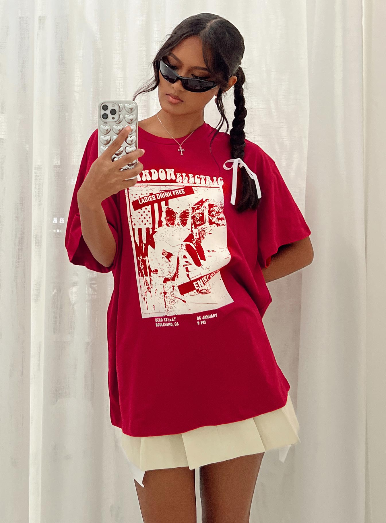 Red store oversized tee