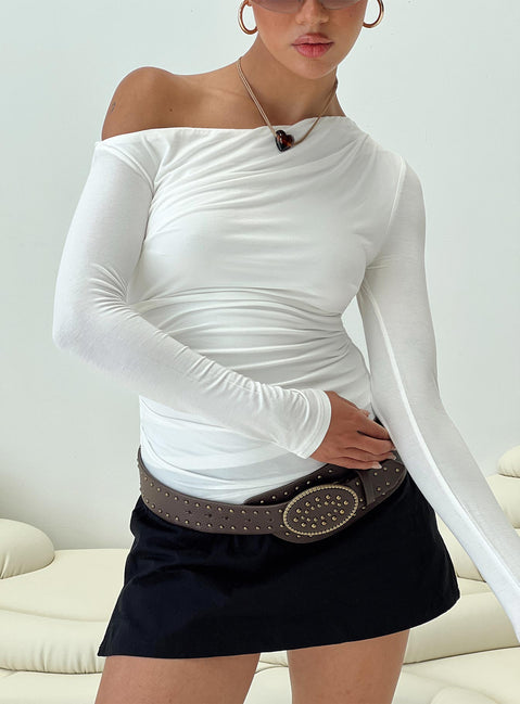 Front view of model wearing  front Princess Polly Full Sleeves Asymmetric Neckline  Marinne Long Sleeve Top White