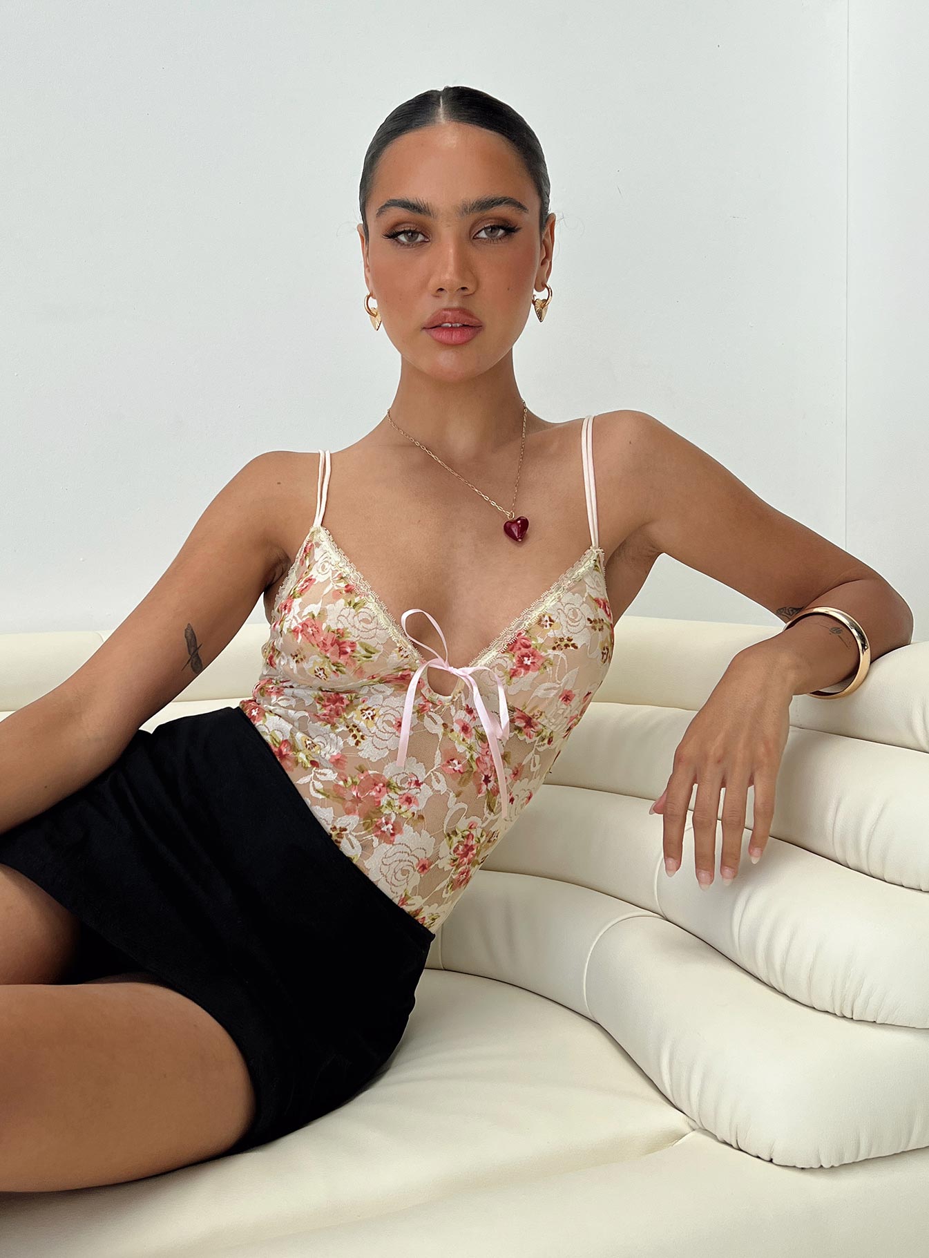 Amessa lace bodysuit floral