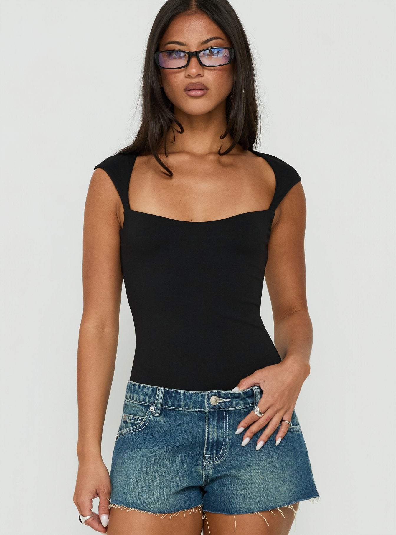 Fabienna Scoop Neck Cap Sleeve Bodysuit Black