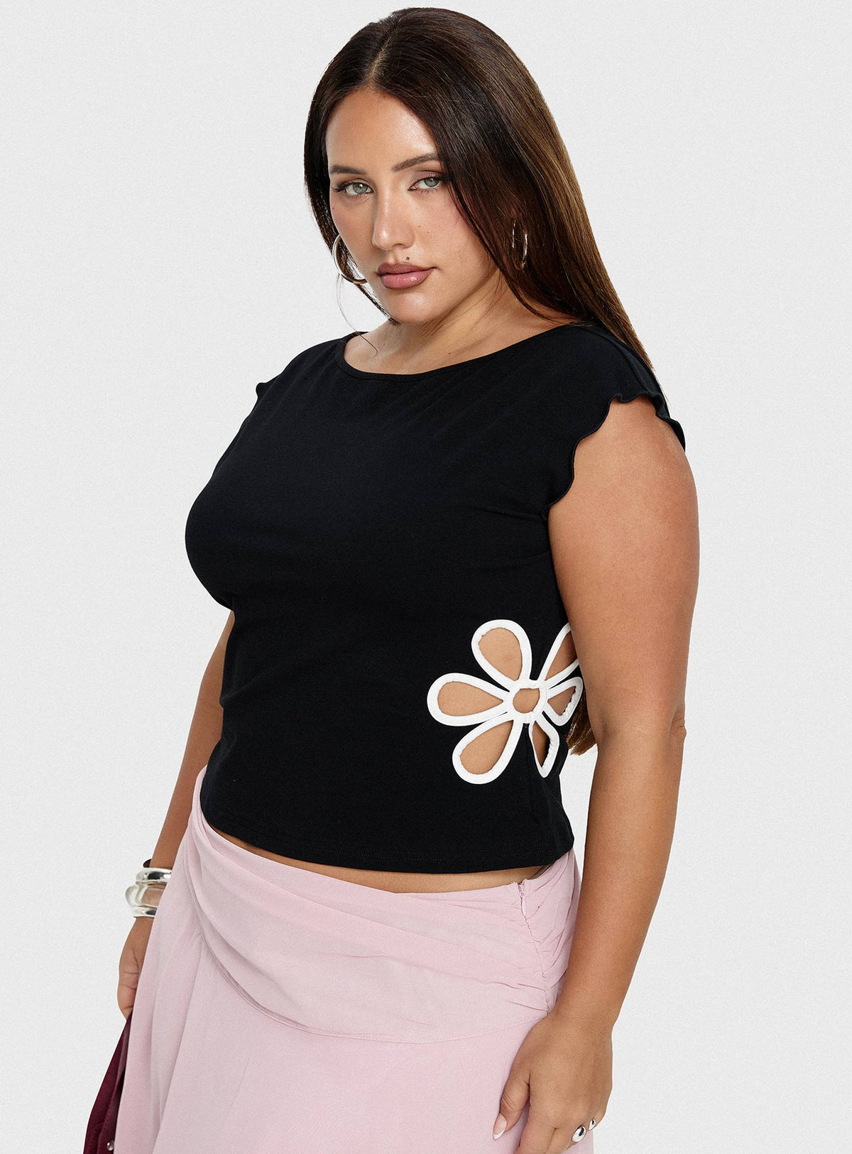 Currents Cut Out Detail Top Black Curve