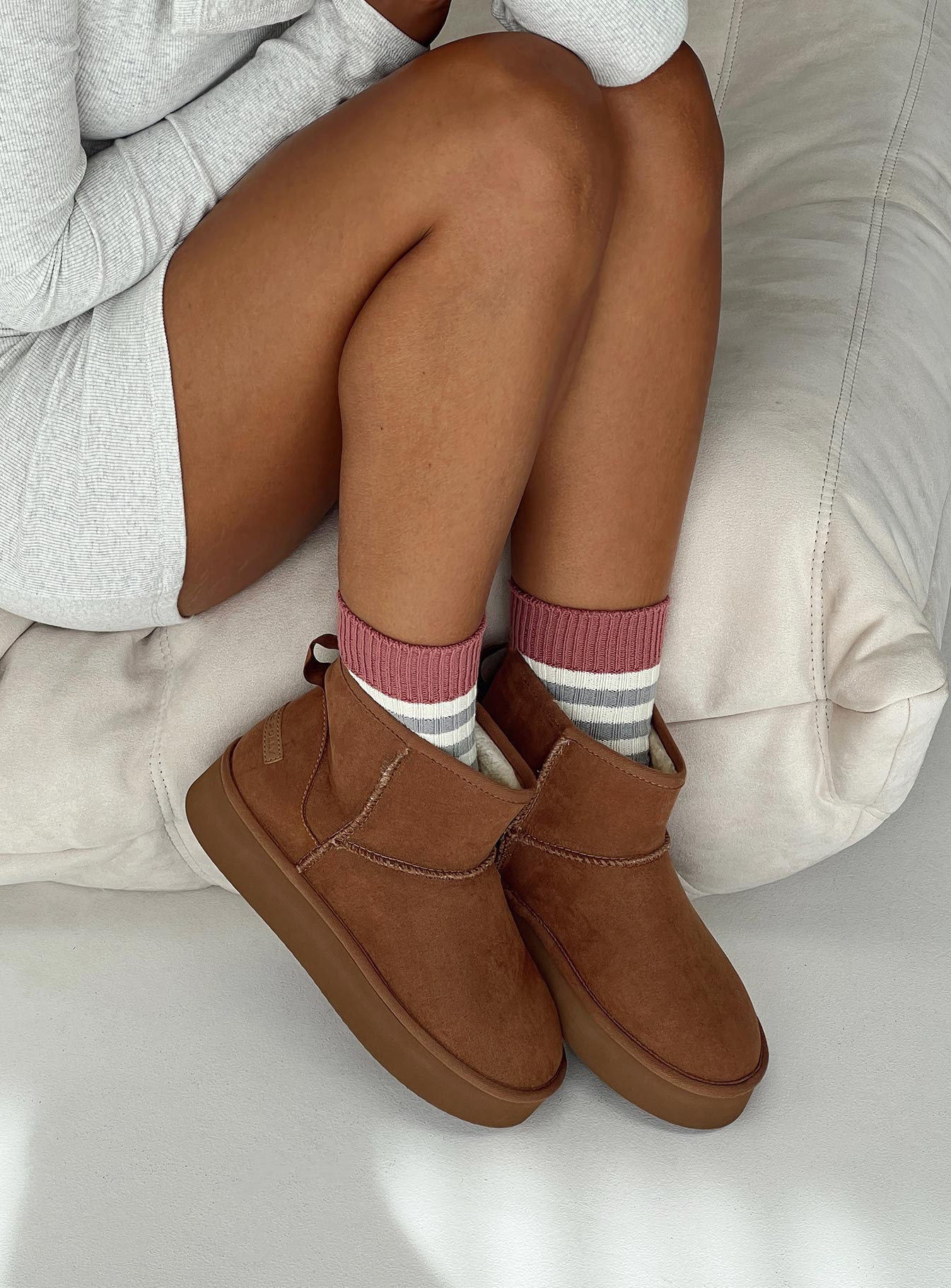 Franz Shearling Boots Dark Brown | Princess Polly