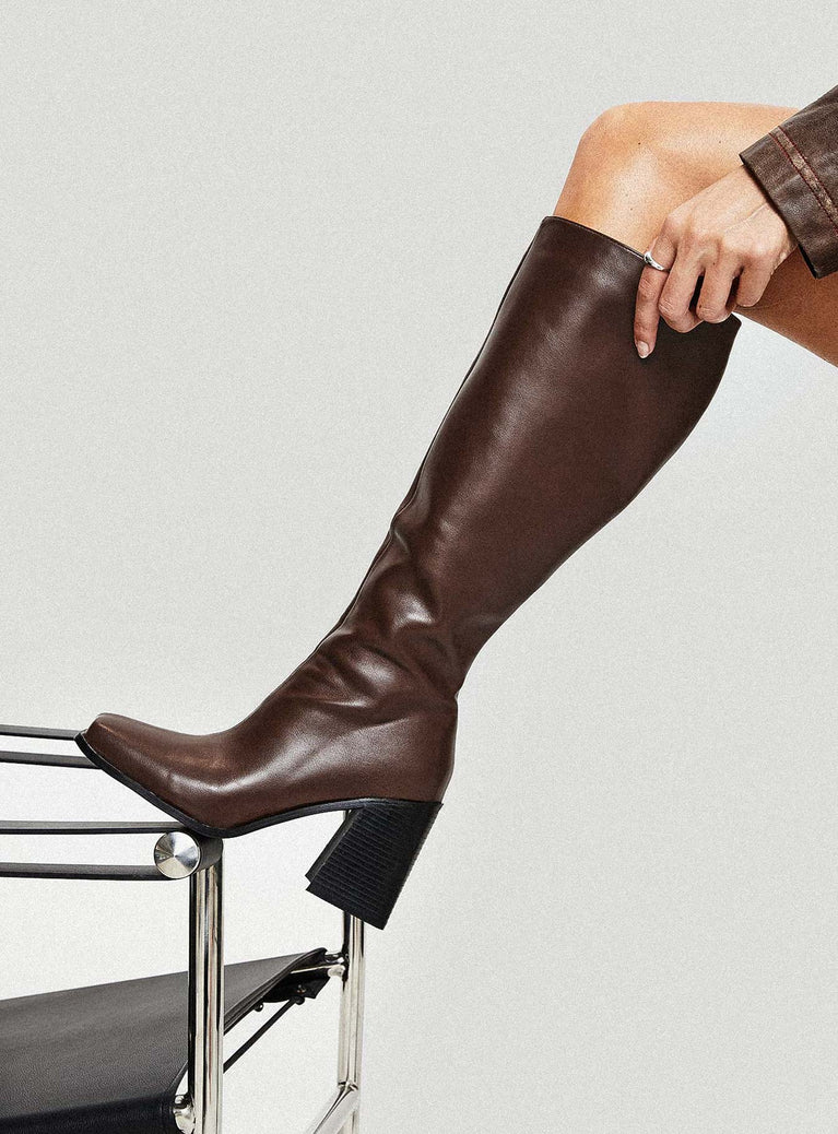 Faux leather knee-high boot Square toe, block heel, zip fastening at side, padded footbed