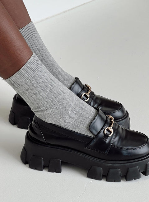 Crew socks Ribbed design Good stretch