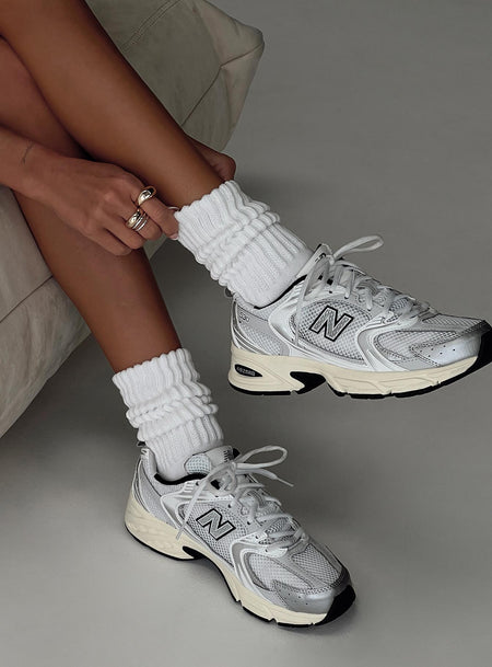 Carazon Socks White