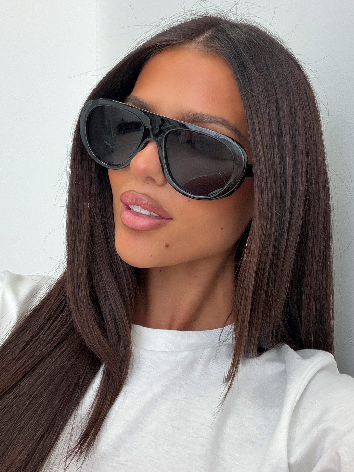 Amorra Oversized Aviator Sunglasses Black