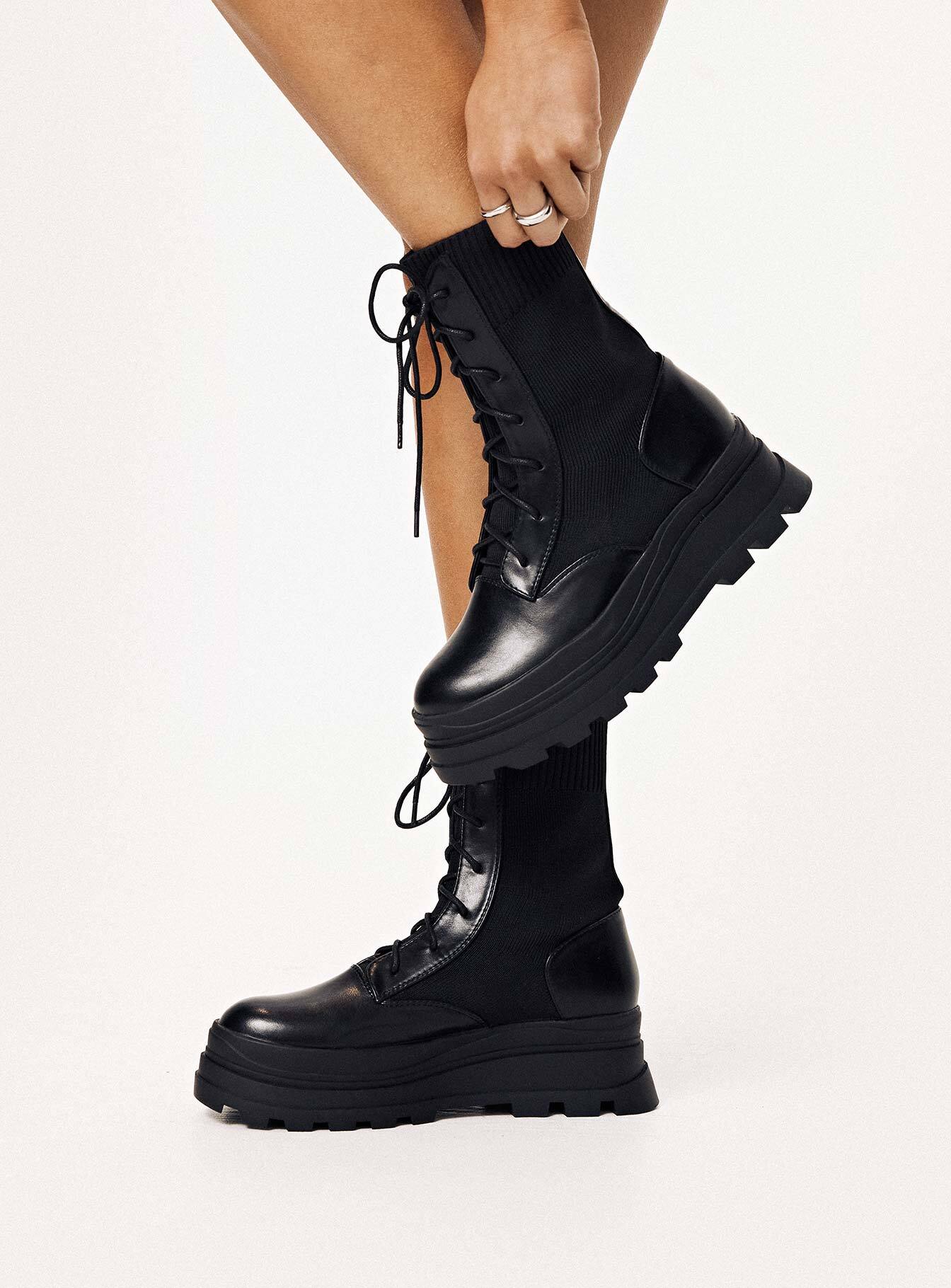 Muscle Boots Black