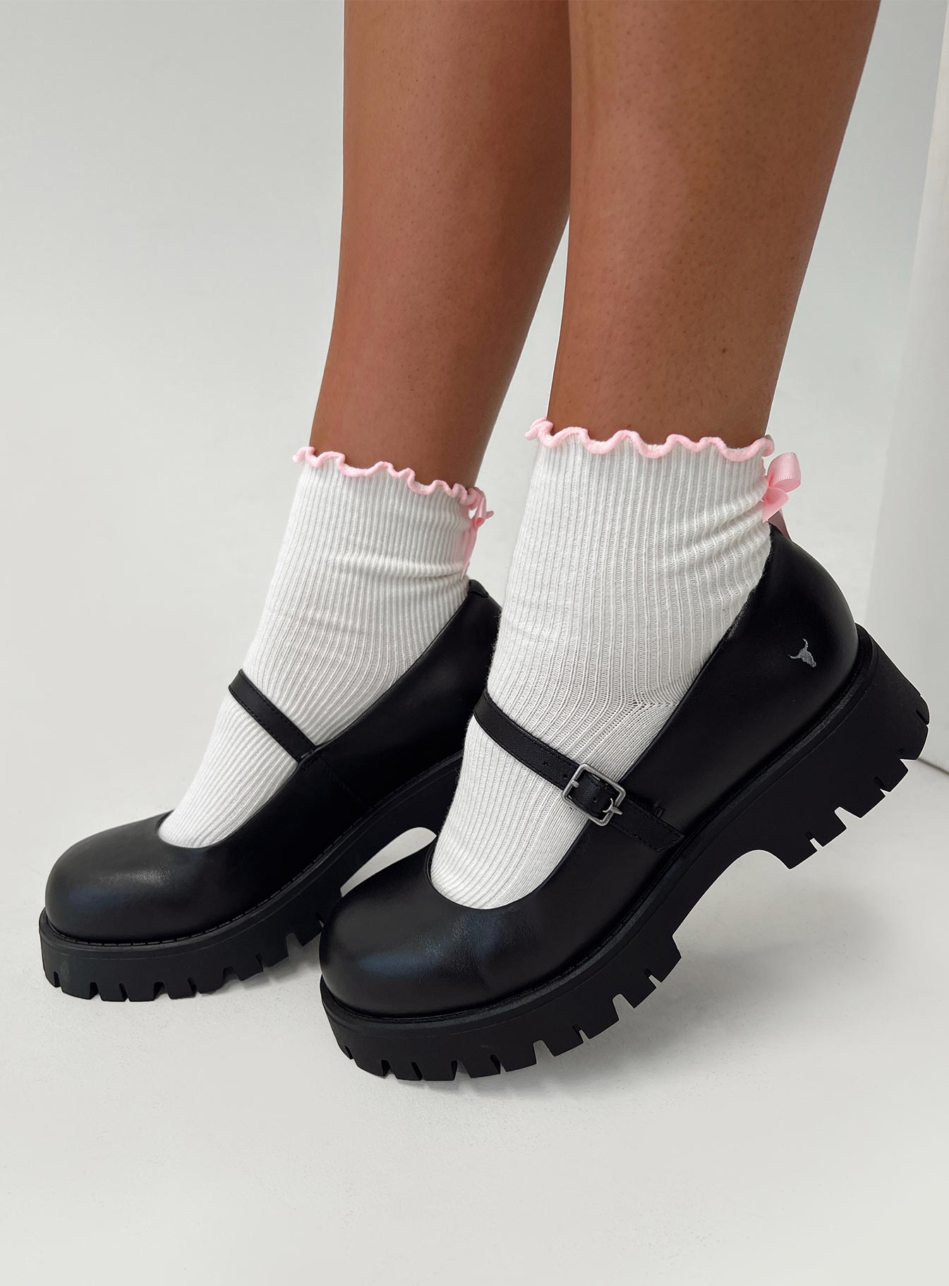 Mary jane flats Leather material, round toe, single upper strap, platform treaded sole, buckle fastening with silver-toned hardware