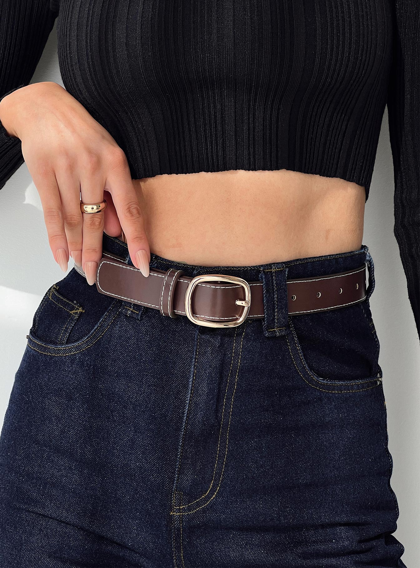 Weekend travels belt brown