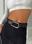 Faux leather belt Gold-toned buckle, tie fastening, adjustable length