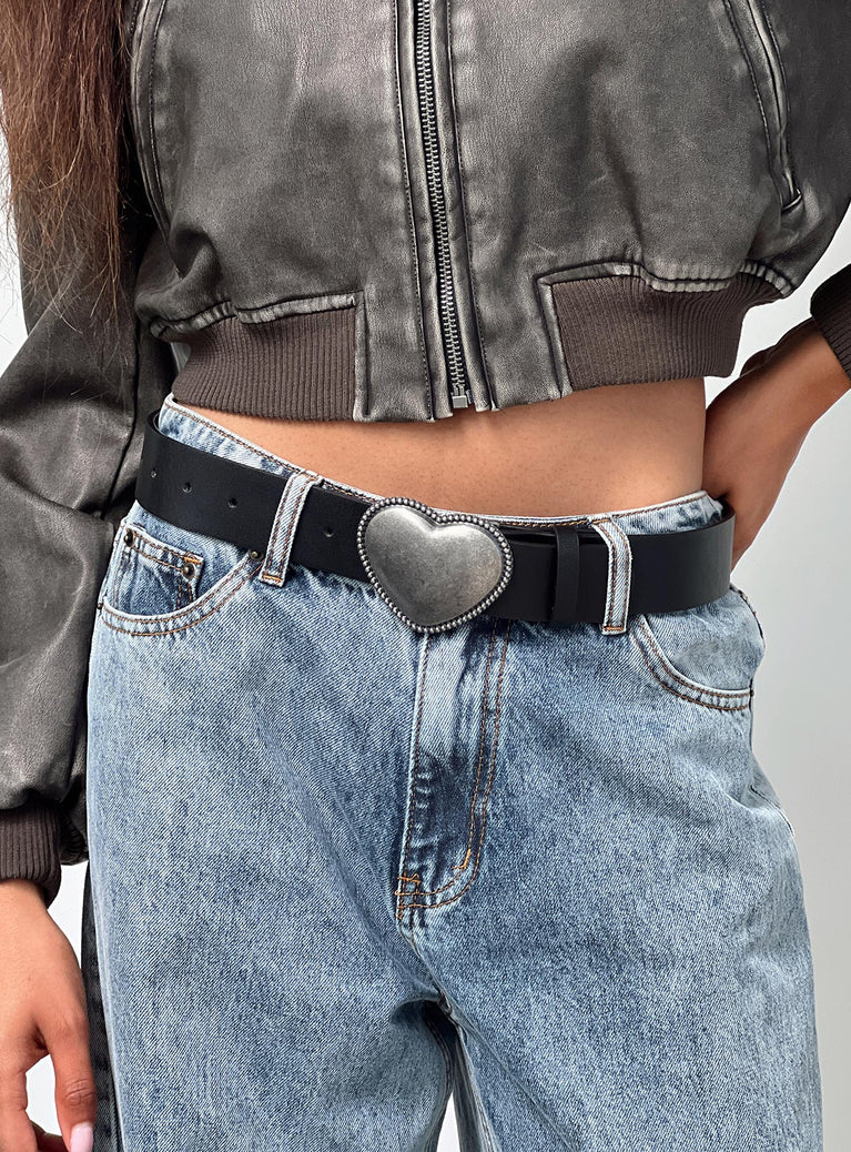 Faux leather belt Silver-toned hardware, heart-style buckle