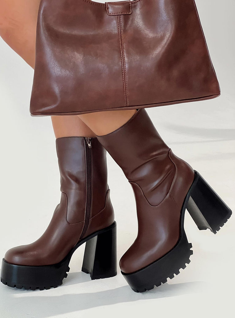 Garbo Boots Brown