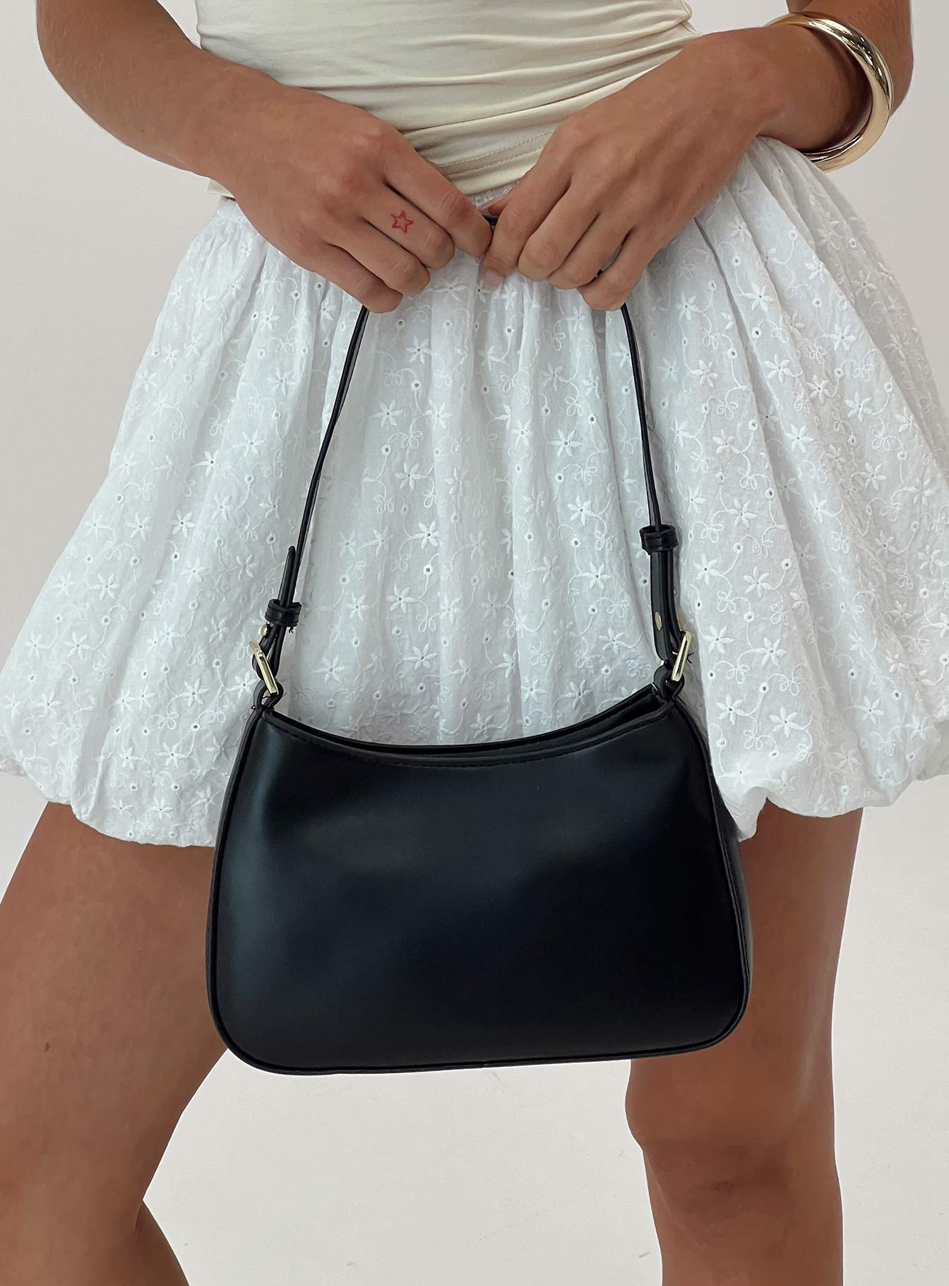Vesperea Shoulder Bag