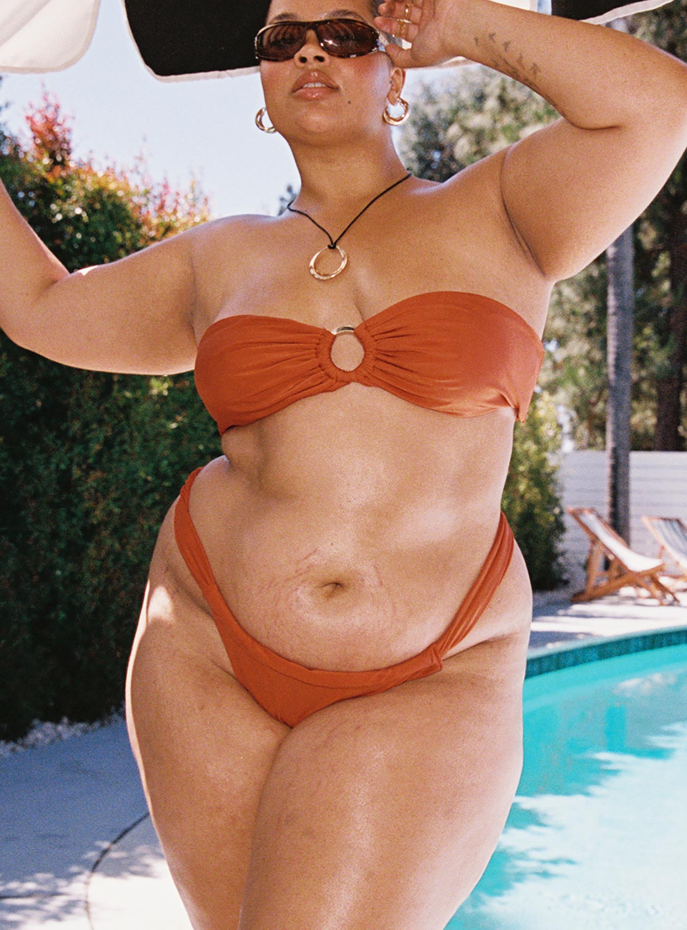 Bikini bottoms Thin sides, adjustable coverage, cheeky style, high cut Good stretch, fully lined  