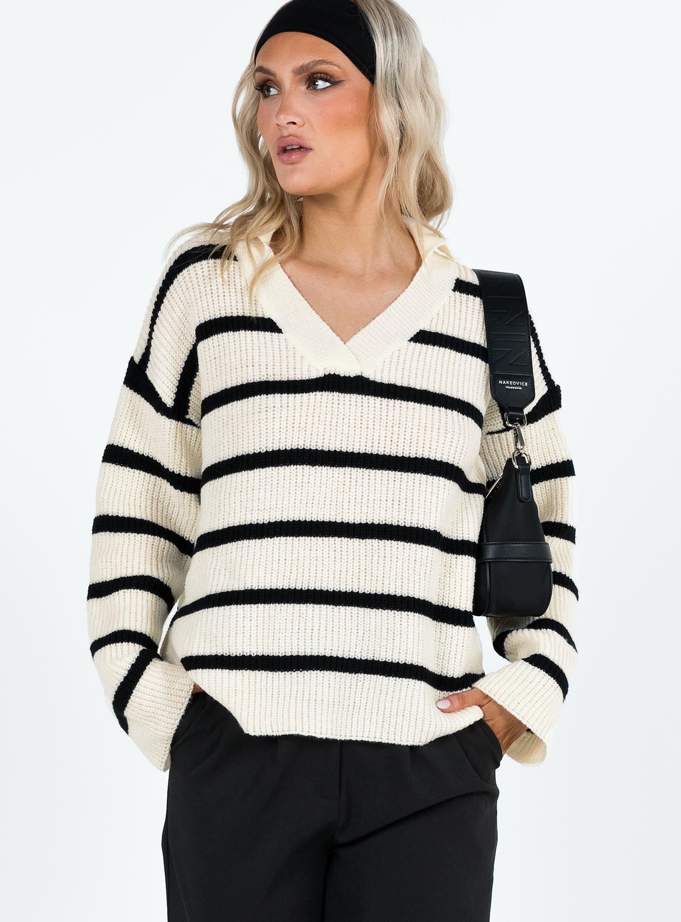 Knit on sale sweater black