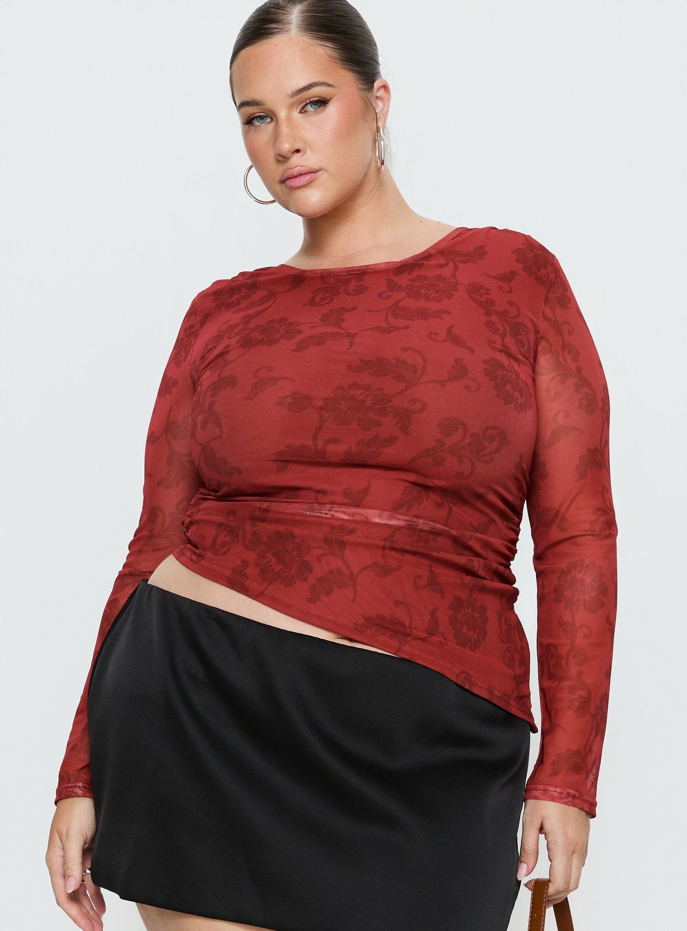 People Watching Long Sleeve Top Red Floral Curve