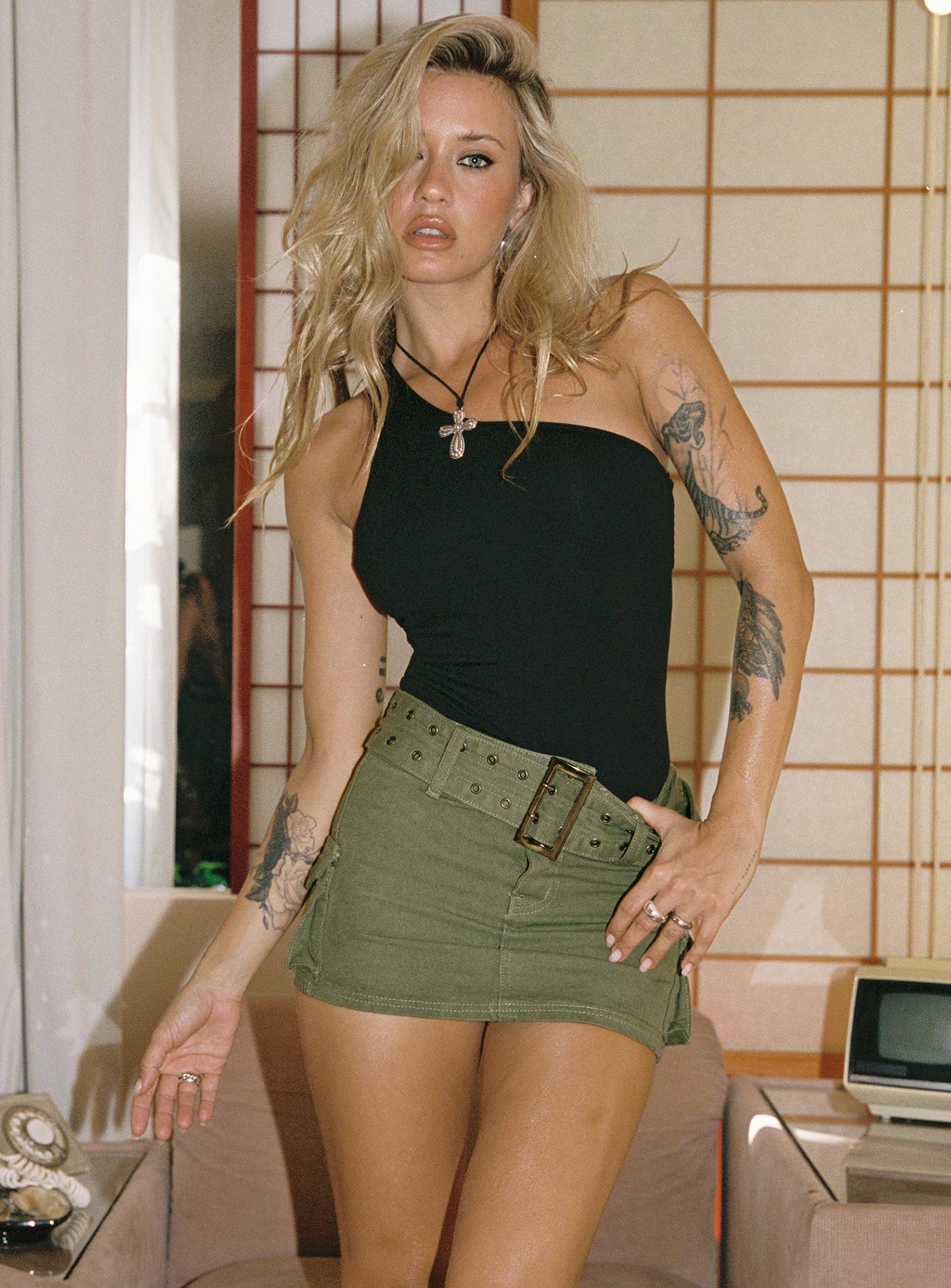 Iconic cargo mini skirt khaki