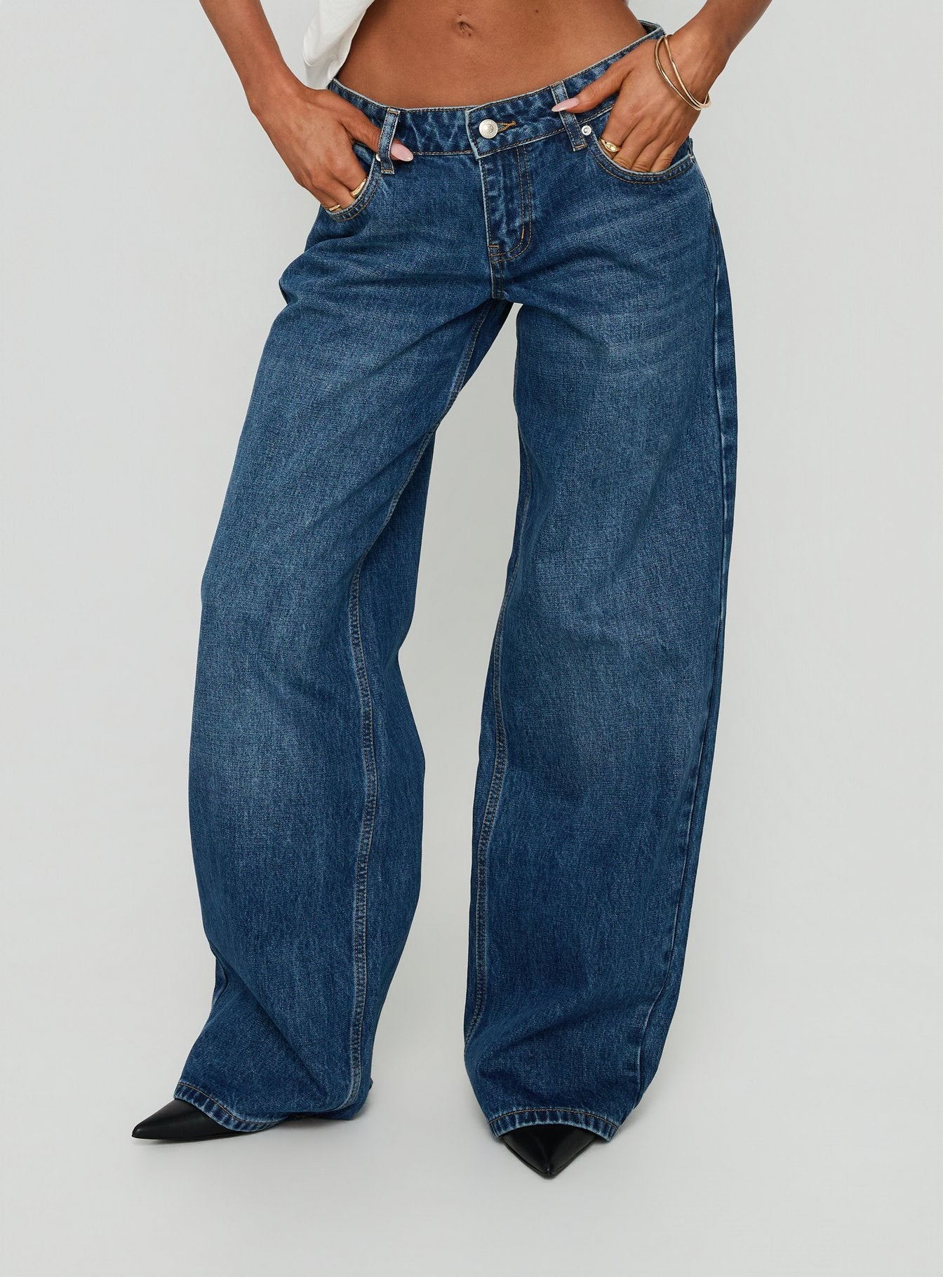 Ellanor Low Rise Straight Leg Jeans Vintage Dark Blue