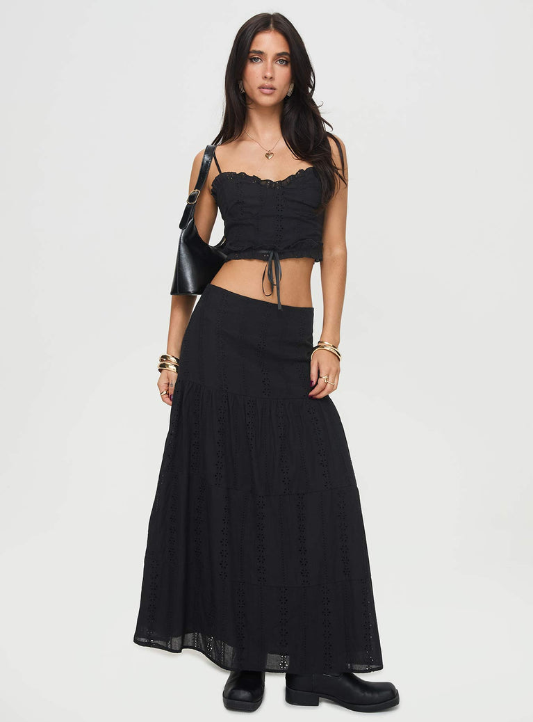 Black two piece set Crop top, adjustable shoulder straps, sweetheart neckline